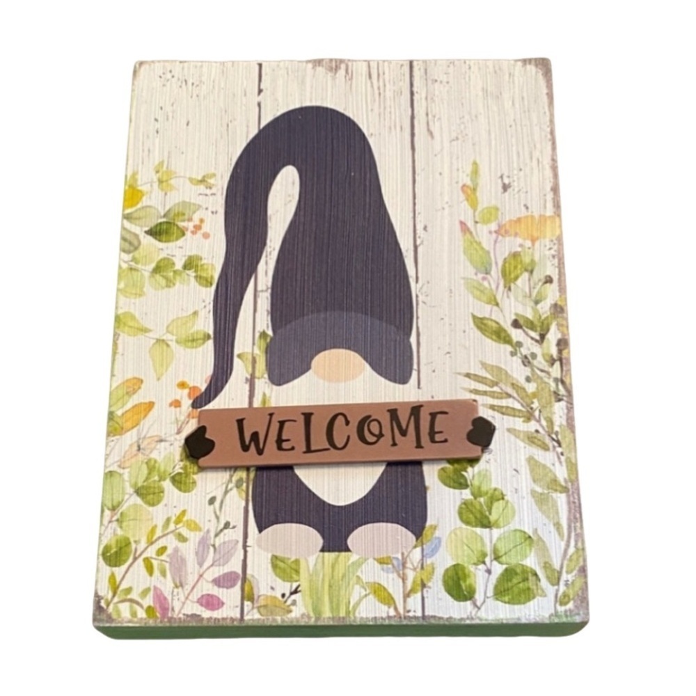 Gnome Welcome Sign with Floral Design. Cute! Blue, green, white.